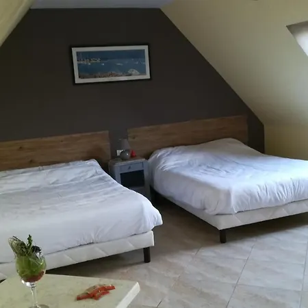 Le Marquis De La Guintre Bed & Breakfast 3*