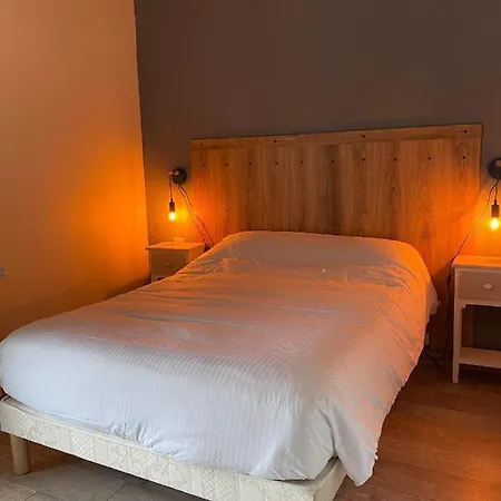 Le Marquis De La Guintre 3*