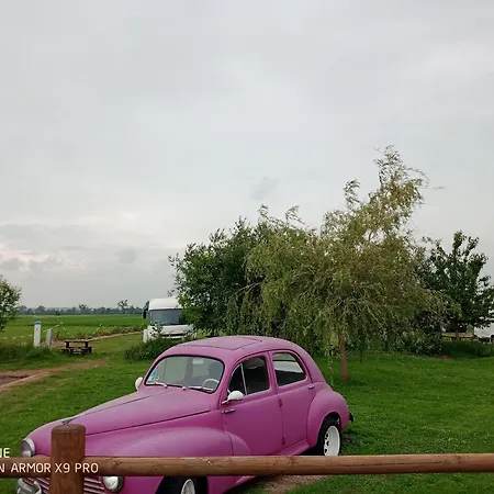 Bed & Breakfast Le Marquis De La Guintre Courtils