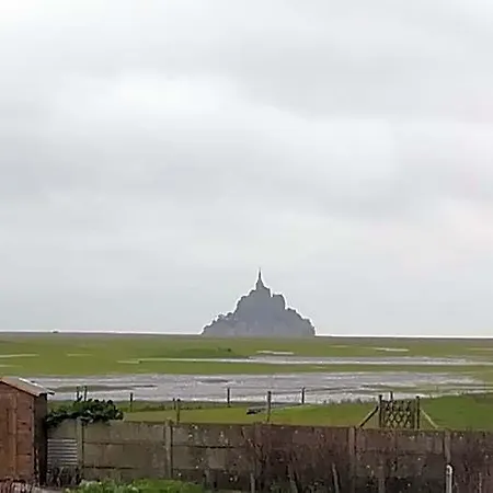 Le Marquis De La Guintre Courtils