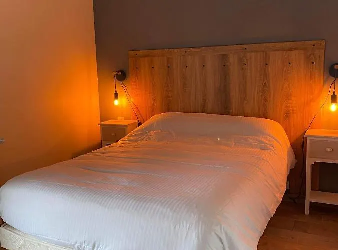 Le Marquis De La Guintre 3*